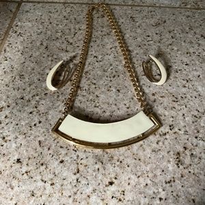 MONET & TRIFARI Signed Mid-Century Necklace & Earrings